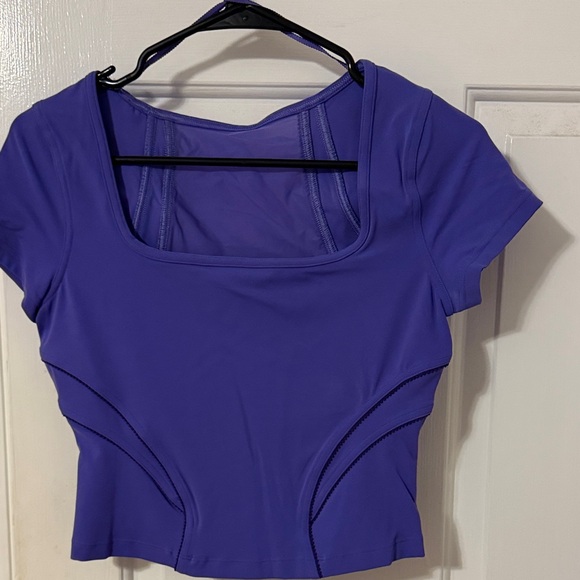 Lululemon Women's Purple Top - Picture 1 of 2